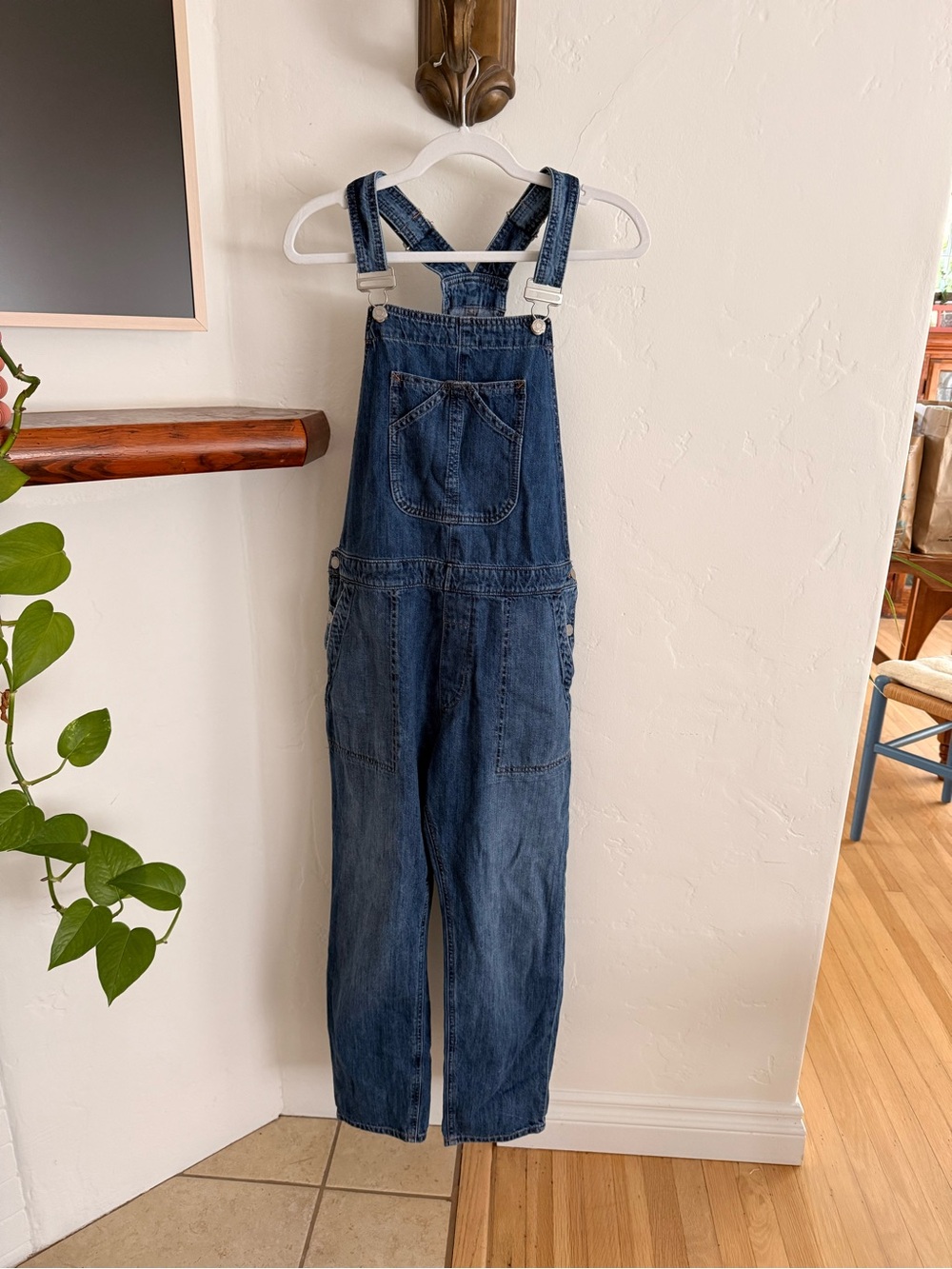 Gap Cropped Slouchy Denim Overalls Medium Wash M EUC
